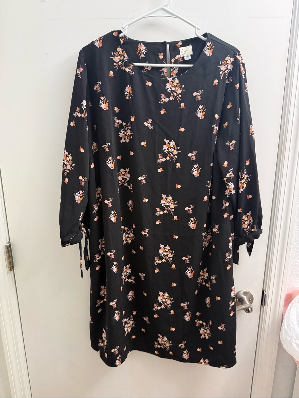 a new day Black Floral Long Sleeve Shift Dress
